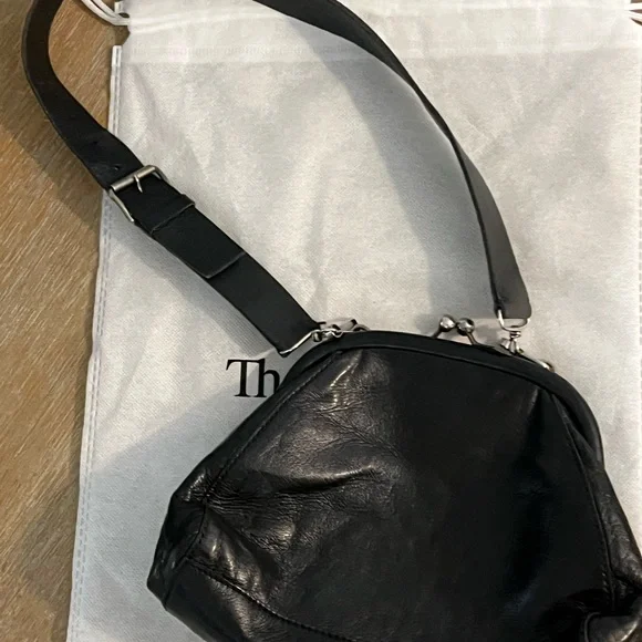 Miu Miu Black Leather Kisslock Purse - Picture 4 of 8